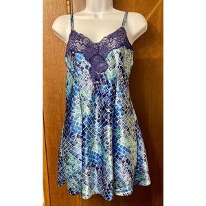 VICTORIA’S SECRET Blue Snakeskin Satin Lace Low Back Mini Slip Night Gown